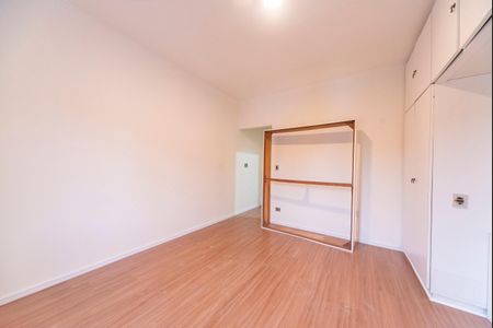 Casa à venda com 290m², 3 quartos e 2 vagasQuarto 3