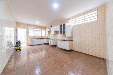 Casa à venda com 290m², 3 quartos e 2 vagasCozinha 