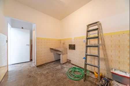 Casa à venda com 290m², 3 quartos e 2 vagasÁrea de Serviço