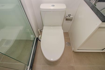 Banheiro de kitnet/studio à venda com 1 quarto, 47m² em Protásio Alves, Porto Alegre