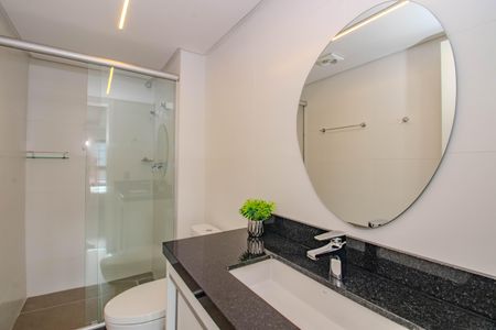Banheiro de kitnet/studio à venda com 1 quarto, 47m² em Protásio Alves, Porto Alegre