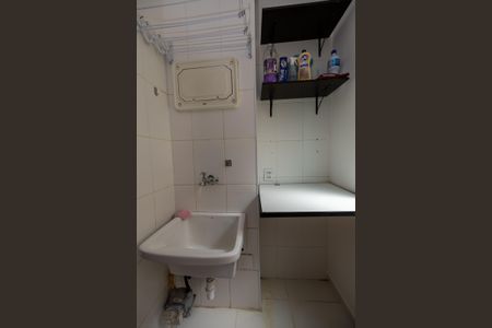 Apartamento para alugar com 72m², 2 quartos e 1 vagaArea de serviço