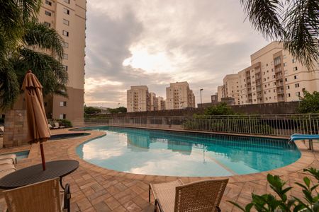 Apartamento para alugar com 72m², 2 quartos e 1 vagaÁrea comum - Piscina