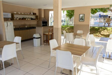 Apartamento para alugar com 41m², 2 quartos e 1 vagaÁrea comum - Churrasqueira