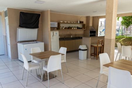 Apartamento para alugar com 41m², 2 quartos e 1 vagaÁrea comum - Churrasqueira