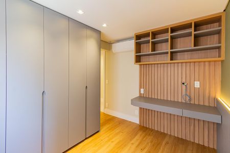 Apartamento à venda com 180m², 4 quartos e 3 vagasSuíte 3