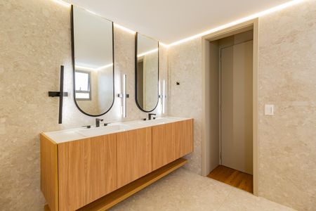 Apartamento à venda com 180m², 4 quartos e 3 vagasBanheiro da Suíte 1