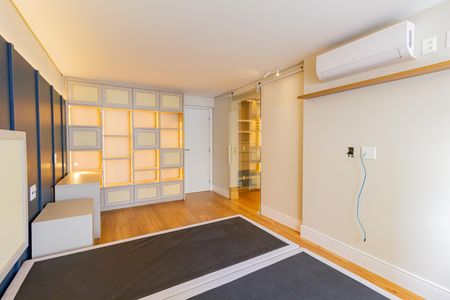 Apartamento à venda com 180m², 4 quartos e 3 vagasSuíte 1