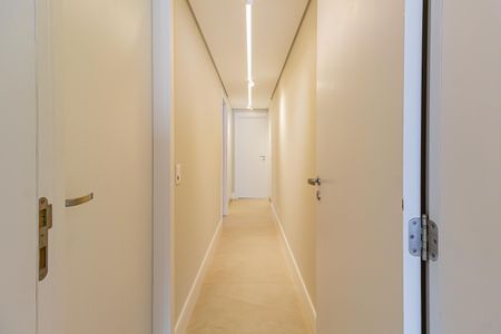 Apartamento à venda com 180m², 4 quartos e 3 vagasCorredor