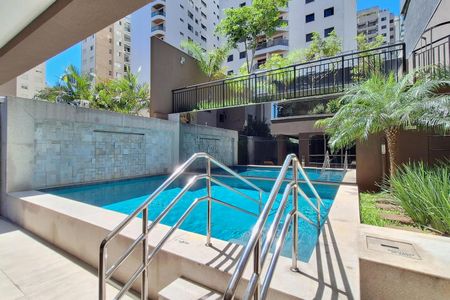 Apartamento à venda com 180m², 4 quartos e 3 vagasÁrea comum - Piscina