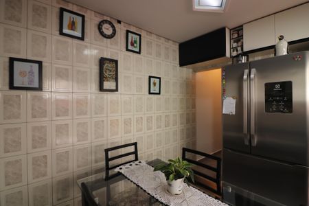 Casa à venda com 139m², 3 quartos e 2 vagasCozinha 