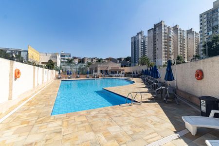 Apartamento à venda com 46m², 2 quartos e 1 vagaClube - Piscina