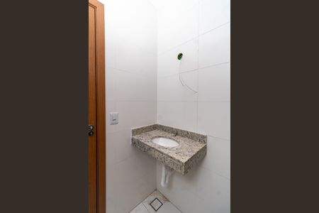 Apartamento à venda com 45m², 2 quartos e sem vagaBanheiro