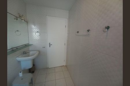 Apartamento para alugar com 65m², 2 quartos e 1 vagaBanheiro