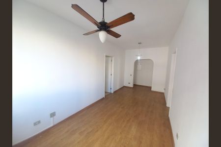 Apartamento para alugar com 65m², 2 quartos e 1 vagaSala