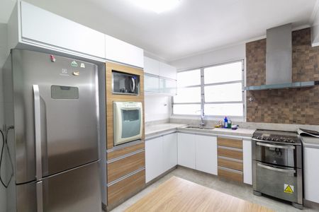 Apartamento para alugar com 122m², 3 quartos e 2 vagas Apartamento para alugar com 122m², 3 quartos e 2 vagasCozinha