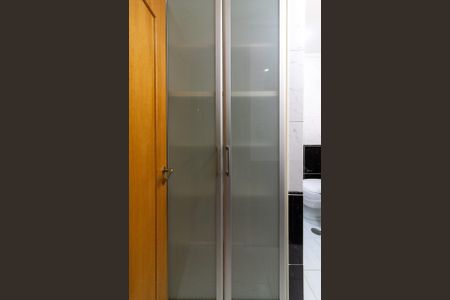 Apartamento para alugar com 122m², 3 quartos e 2 vagas Apartamento para alugar com 122m², 3 quartos e 2 vagasBanheiro Social