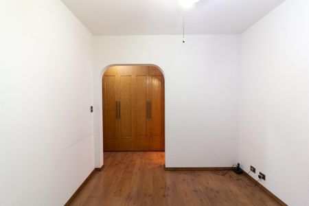 Apartamento para alugar com 122m², 3 quartos e 2 vagas Apartamento para alugar com 122m², 3 quartos e 2 vagasQuarto 3 - Suíte
