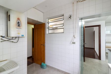 Apartamento para alugar com 122m², 3 quartos e 2 vagas Apartamento para alugar com 122m², 3 quartos e 2 vagasÁrea de Serviço
