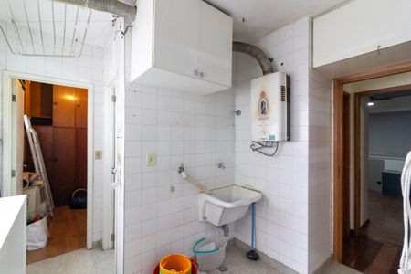 Apartamento para alugar com 122m², 3 quartos e 2 vagas Apartamento para alugar com 122m², 3 quartos e 2 vagasÁrea de Serviço