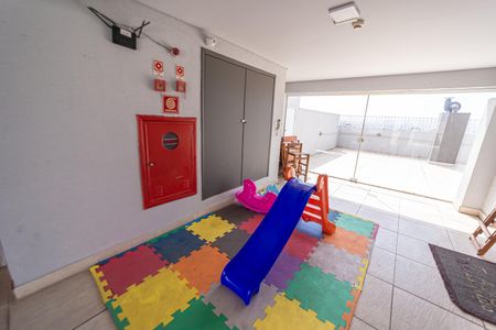 Apartamento para alugar com 74m², 2 quartos e 1 vagaÁrea comum - Playground