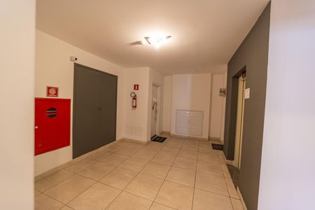 Apartamento para alugar com 74m², 2 quartos e 1 vagaÁrea comum