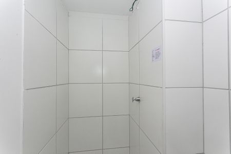 Apartamento à venda com 35m², 2 quartos e sem vaga Apartamento à venda com 35m², 2 quartos e sem vagaBanheiro