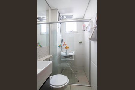 Apartamento à venda com 62m², 2 quartos e 2 vagasBanheiro social 