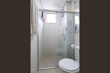 Apartamento à venda com 62m², 2 quartos e 2 vagasBanheiro da suíte 