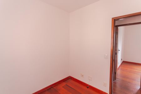 Apartamento à venda com 70m², 3 quartos e 1 vagaQuarto 3 - Reversível 