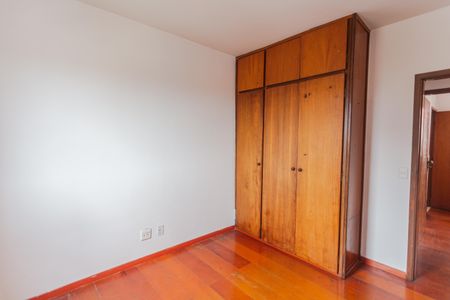 Apartamento à venda com 70m², 3 quartos e 1 vagaQuarto 2