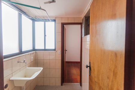 Apartamento à venda com 70m², 3 quartos e 1 vagaÁrea de Serviço