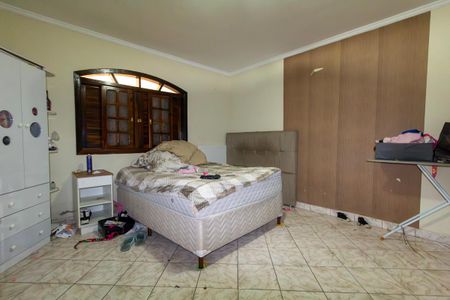Quarto 1 de casa à venda com 2 quartos, 192m² em Vila Carrão, São Paulo