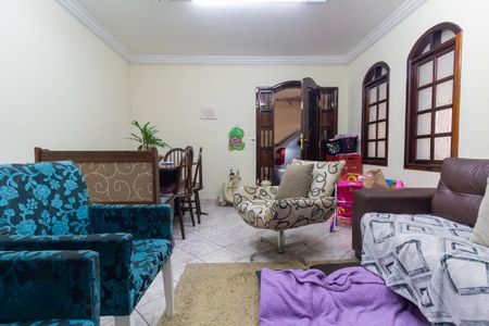 Casa à venda com 192m², 2 quartos e 1 vagaSala