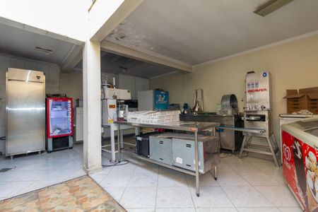 Casa à venda com 192m², 2 quartos e 1 vagaQuintal