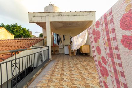 Casa à venda com 192m², 2 quartos e 1 vagaÁrea de Serviço