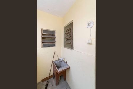 Casa para alugar com 50m², 1 quarto e sem vagaÁrea de Serviço