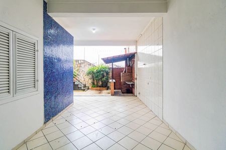 Casa à venda com 140m², 3 quartos e 2 vagasSalão