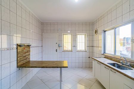 Casa à venda com 140m², 3 quartos e 2 vagasCozinha