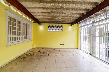 Casa à venda com 140m², 3 quartos e 2 vagasGaragem