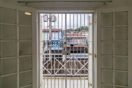 Casa à venda com 140m², 3 quartos e 2 vagasSuite - Varanda