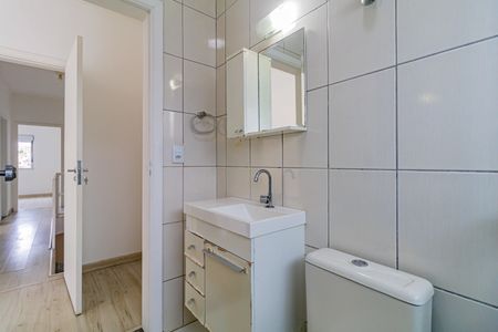 Casa à venda com 140m², 3 quartos e 2 vagasSuite - Banheiro