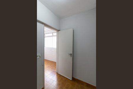 Apartamento à venda com 78m², 2 quartos e 2 vagas Apartamento à venda com 78m², 2 quartos e 2 vagasQuarto de Serviço
