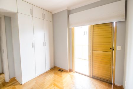 Apartamento à venda com 107m², 3 quartos e 2 vagas Apartamento à venda com 107m², 3 quartos e 2 vagasQuarto 2