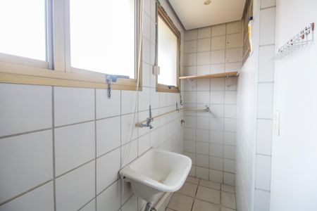 Apartamento à venda com 107m², 3 quartos e 2 vagas Apartamento à venda com 107m², 3 quartos e 2 vagasÁrea de Serviço