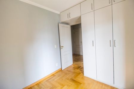 Apartamento à venda com 107m², 3 quartos e 2 vagas Apartamento à venda com 107m², 3 quartos e 2 vagasQuarto 2
