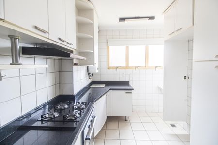 Apartamento à venda com 107m², 3 quartos e 2 vagas Apartamento à venda com 107m², 3 quartos e 2 vagasCozinha