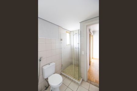 Apartamento à venda com 107m², 3 quartos e 2 vagas Apartamento à venda com 107m², 3 quartos e 2 vagasBanheiro da Suíte