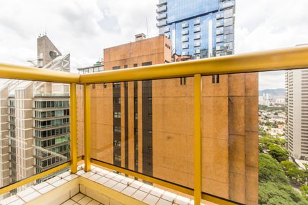 Apartamento à venda com 107m², 3 quartos e 2 vagas Apartamento à venda com 107m², 3 quartos e 2 vagasVaranda