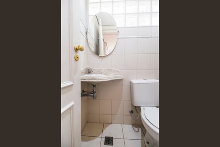 Apartamento à venda com 107m², 3 quartos e 2 vagas Apartamento à venda com 107m², 3 quartos e 2 vagasLavabo